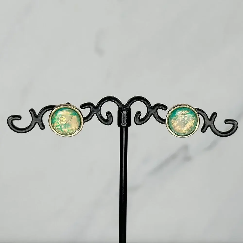 Claire's Irridescent Green and Gold Tone Bib Necklace with Matching Earrings